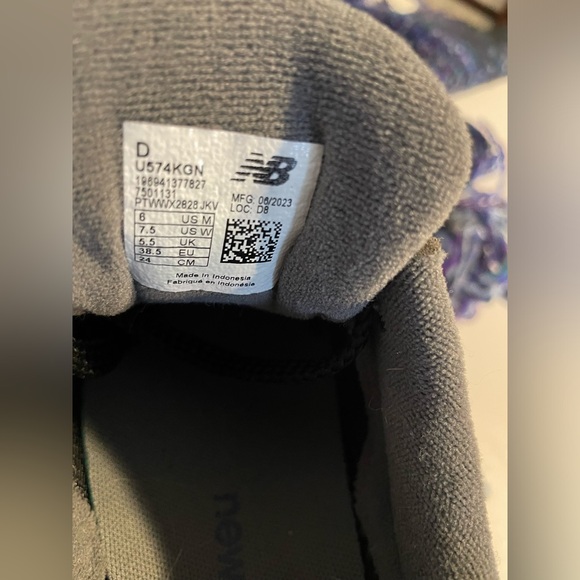 New Balance/New Vintage Style 574 Sneakers - Picture 9 of 11